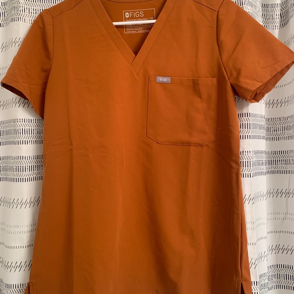Woman’s Figs Scrubs